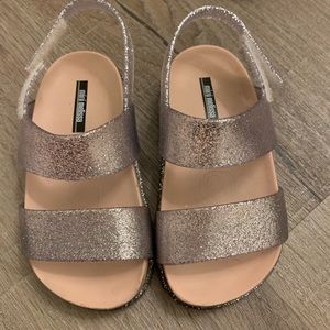Mini melissa shoe
